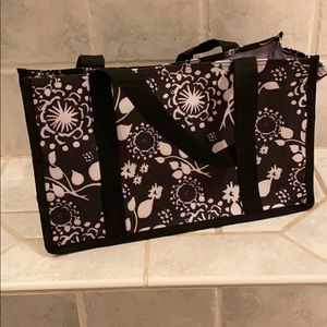 🐧Thirty One New w/o tags All In One Organizer 🐧